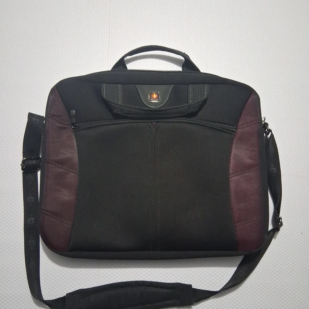Swiss Tech Black and Brown Laptop Bag
